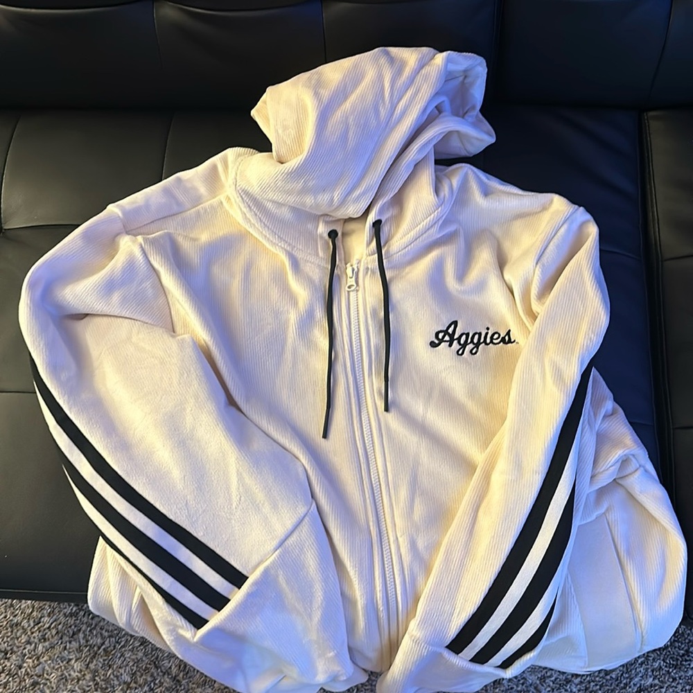 Texas A&M Football Taxslayer Bowl Sweatsuit Never Worn